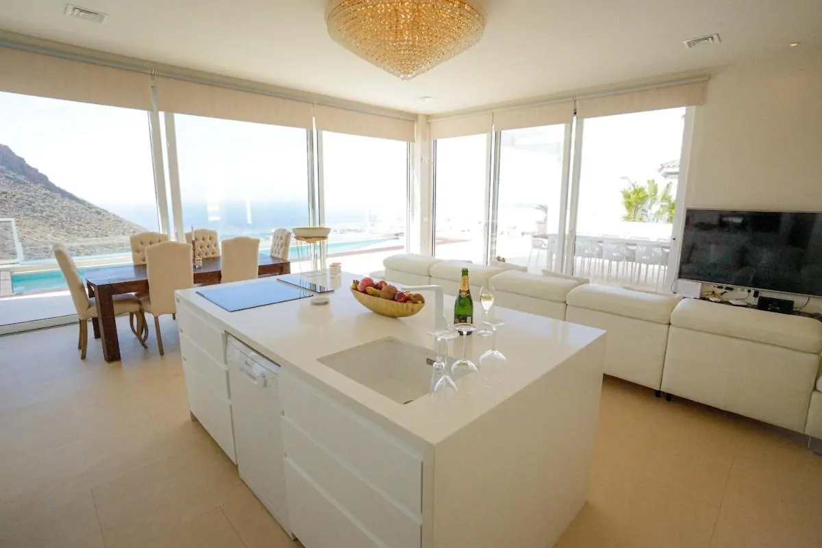 Gs Luxury Navarra Sunset, Luxury Villa With Pool And Sea Views Costa Adeje  0*, Costa Adeje (Tenerife) Ισπανία